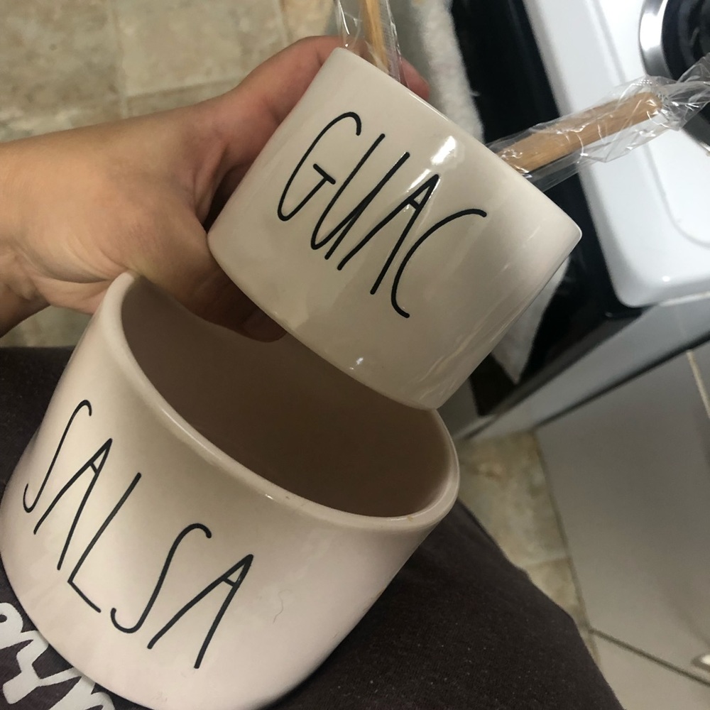 Rae Dunn Guac and salsa dishes